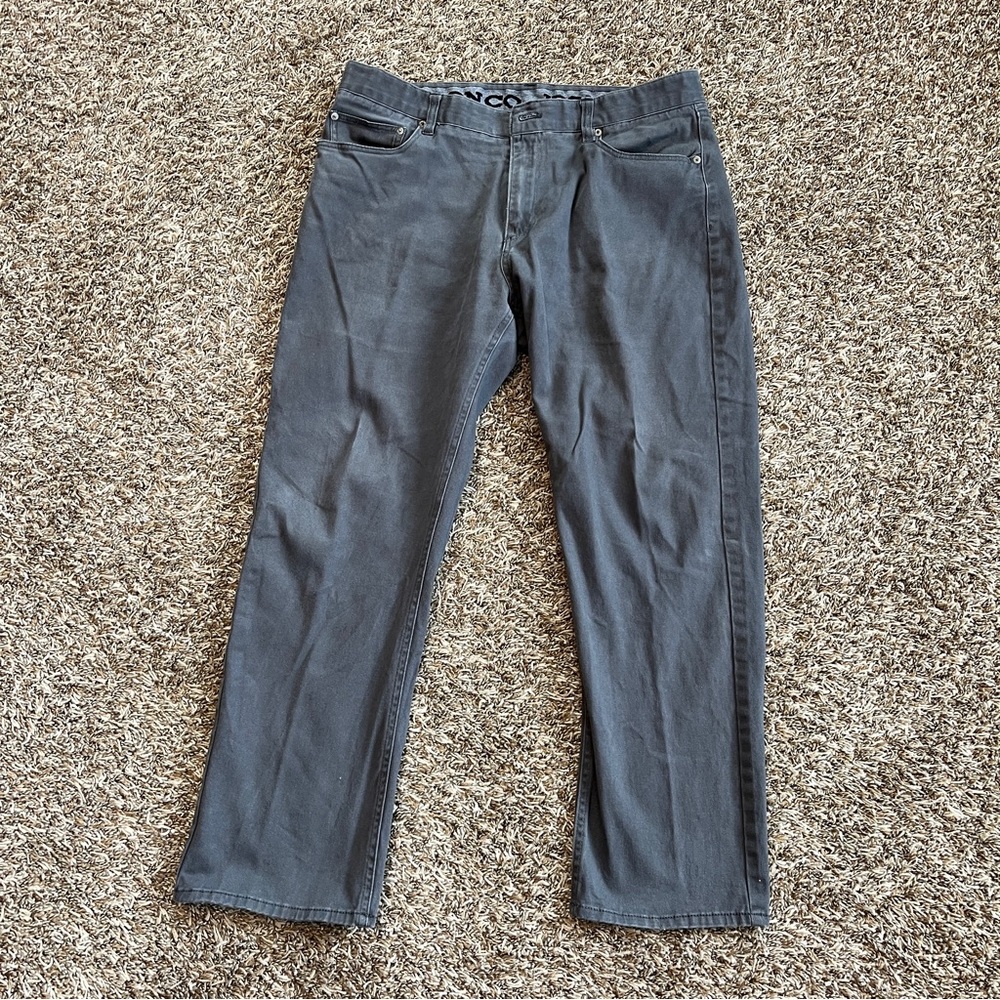Iron Co. Men’s Grey Pants
Men’s size 36x30
Cotton Jean type material